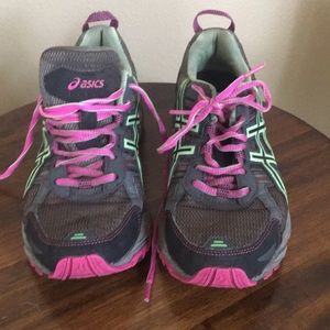 ASICS gel venture 5- worn once